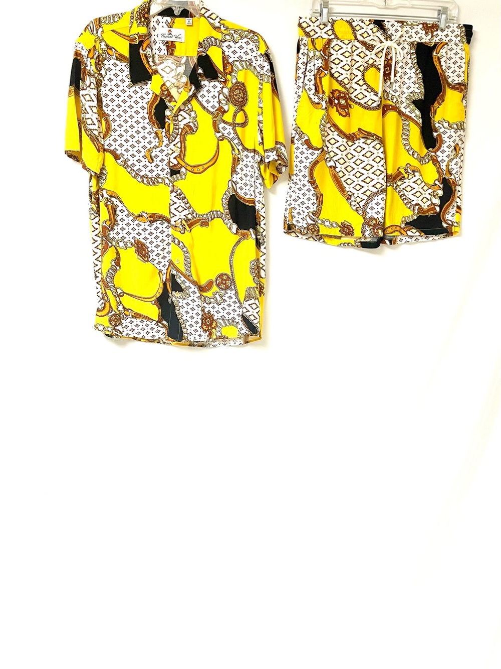 D&K Men's Yellow Chain-Print Casual Shorts